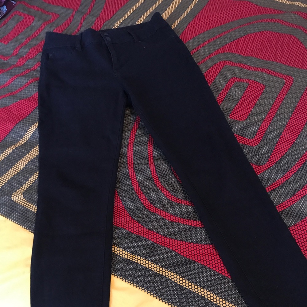 Skinny leg stretch black jeans